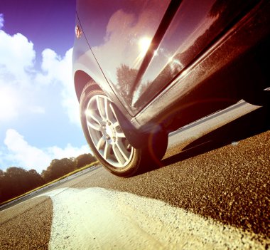 Otoyolda araba araba