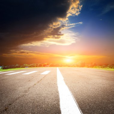Asfalt yol Toskana