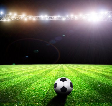 Stadyumda futbol topu