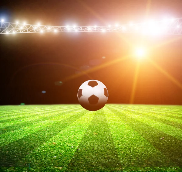 Balón de fútbol en el estadio — Foto de Stock