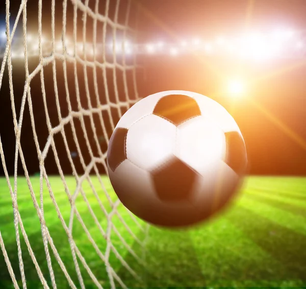 Pallone da calcio sullo stadio — Foto Stock