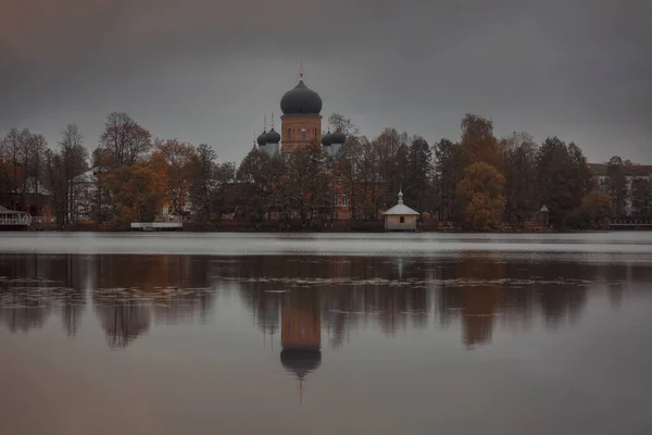 Heilige Vvedensky Eiland Hermitage Orthodoxe Vrouwelijke Klooster Eiland Vvedensky Meer — Stockfoto