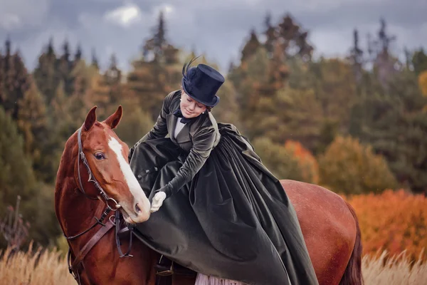 Historical reconstruction of  hounds hunting — Stock Photo, Image