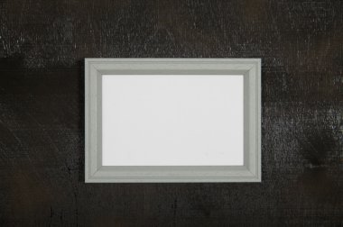 siyah arka plan üzerine gri çerçeve