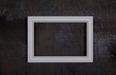 siyah arka plan üzerine gri çerçeve