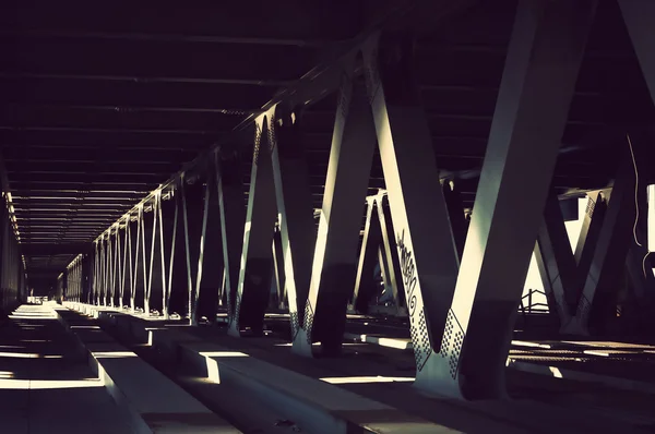 Podil 's' ko-voskresens 'kyi Brücke — Stockfoto