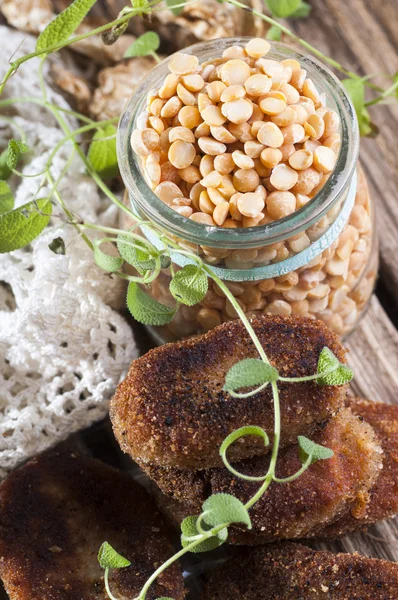 Vegetarian peas cutlets — Stock Photo, Image