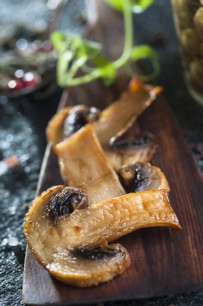 Pieczarki champignon kratki — Zdjęcie stockowe
