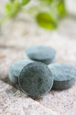 Homeopatik doğal spirulina hapları