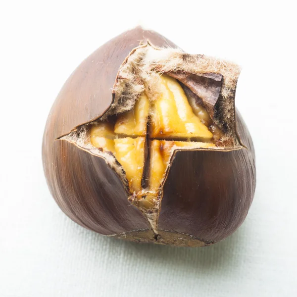 Delicious roasted chestnut — Stock Photo, Image