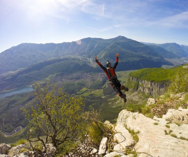 Monte Brento takım elbise Base Jump izleme-