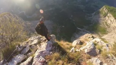 Bankası jumper uçurumdan atlama