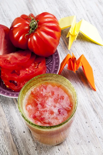 Glass of tomato smoothie — Stock Photo, Image