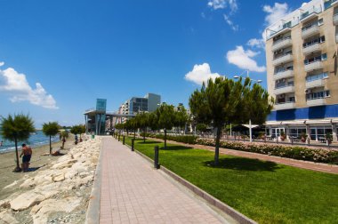 Limasol sokakta Promenade