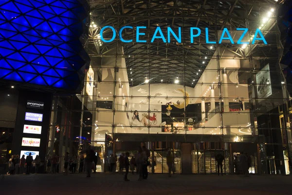 Shopping mall Ocean Plaza in Kiev — Stock Photo, Image