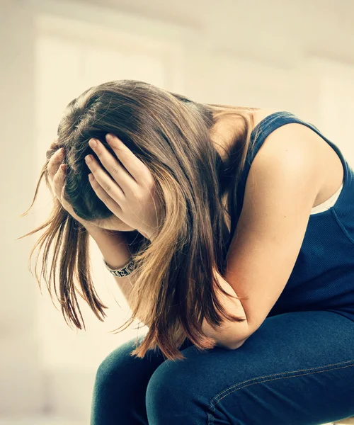 Pláč dospívající dívka — Stock fotografie