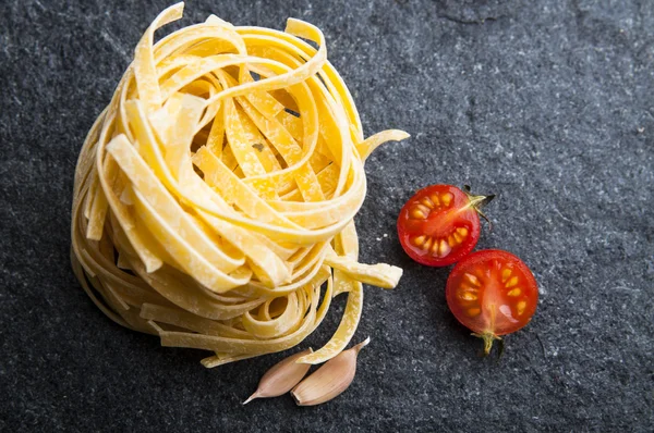 Paste de tagliatelle uscate — Fotografie, imagine de stoc