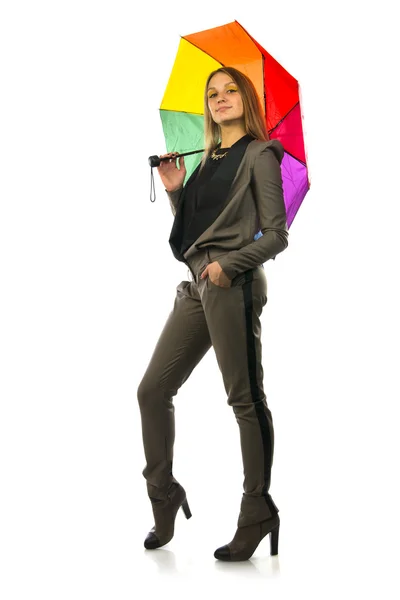 Νεαρή γυναίκα με πολύχρωμο ομπρέλα — Φωτογραφία Αρχείου