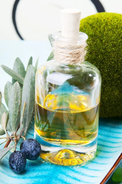 Spa treatment with olive oil — Stock Photo, Image