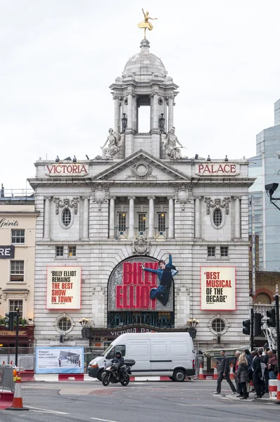 Victoria Palace Theatre, Londres Imagens De Bancos De Imagens