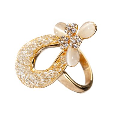 değerli taşlar ile altın yüzük