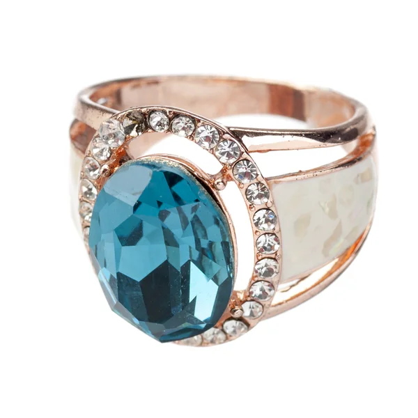 Bague dorée avec topaze bleue — Photo