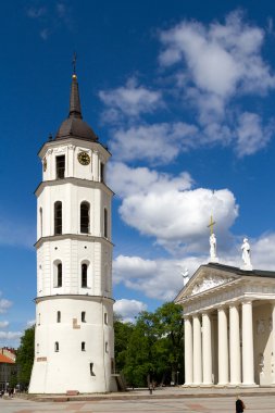 Vilnius çan kulesi ve katedral parçası