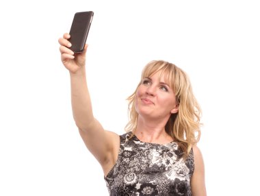 güzel bir kadın kendini akıllı telefon kamera ile çekim