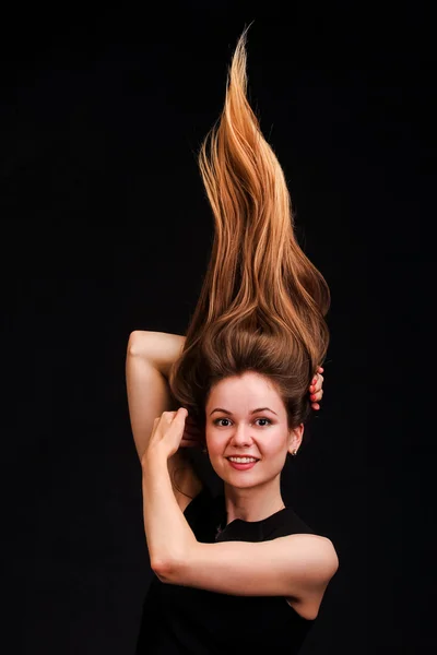 Primer plano Retrato de mujeres hermosas jóvenes con el pelo hasta g de moda —  Fotos de Stock