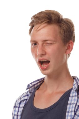 Genç adam kadar mutlu portre kadar kapatın.