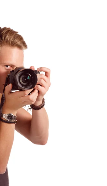 Retrato de primer plano de un joven tomando una foto de la esquina — Foto de Stock