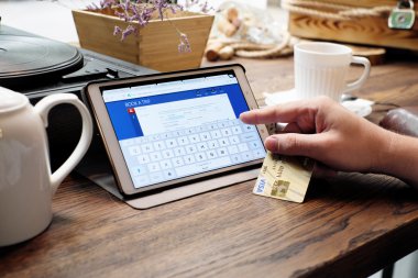 Delta hava yolları Web sitesinde alışveriş online.