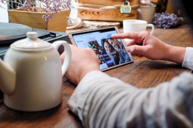 Alipay web sitesinde keşfetmek. 