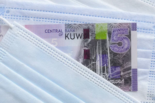 Банкноты Кувейта 5 динаров. — стоковое фото