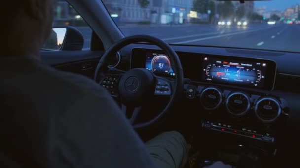 Riding at night in a modern car with autopilot. — Stock Video