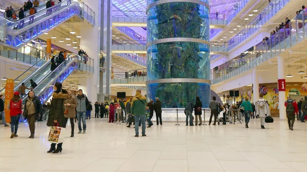 2014 年 11 月 30 日购物商城 Aviapark，莫斯科，俄罗斯。刚开了 — 图库照片