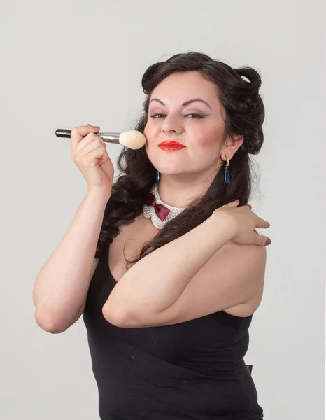 Pretty brunette girl posing like Marilyn Monroe with red lips — Stock Photo, Image