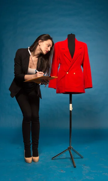 The woman with the tablet — Stock Photo, Image