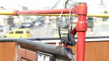 Ses Kılavuzu kulaklık