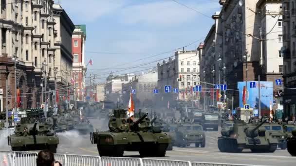 Москва - 09 травня 2015 року. Парад на честь дня Другої світової війни перемоги 9 травня. — стокове відео