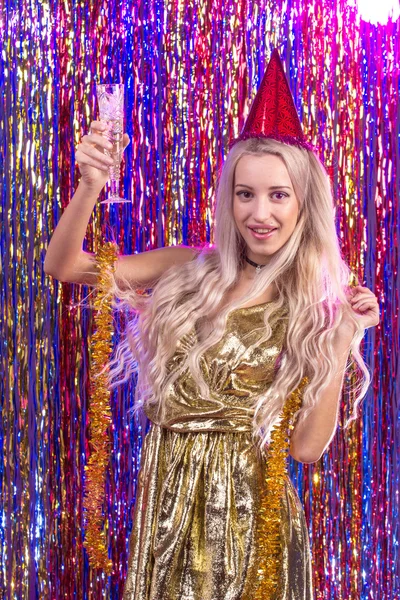 Pretty girl having fun on a dance party — Stock Photo, Image