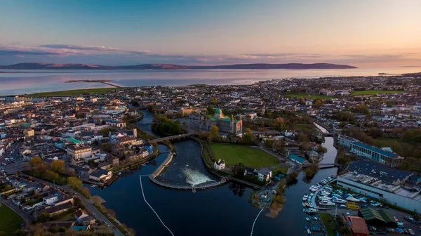 Luftaufnahme Der Kathedrale Von Galway Von Woodquay Und Fahrer Corrib — Stockfoto