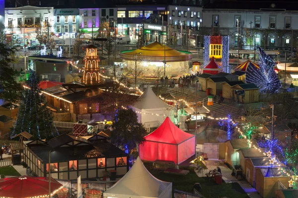 Mercado de Navidad de Galway por la noche — Foto de Stock