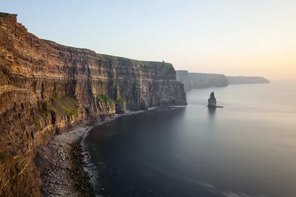 Blick auf die Klippen und den Atlantik. — Stockfoto