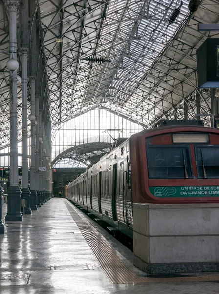 LISBON, PORTUGAL - APRIL 2, 2013: Rossio Railway Station — Φωτογραφία Αρχείου