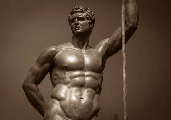 Cuerpo humano perfecto Antigua estatua masculina — Foto de Stock