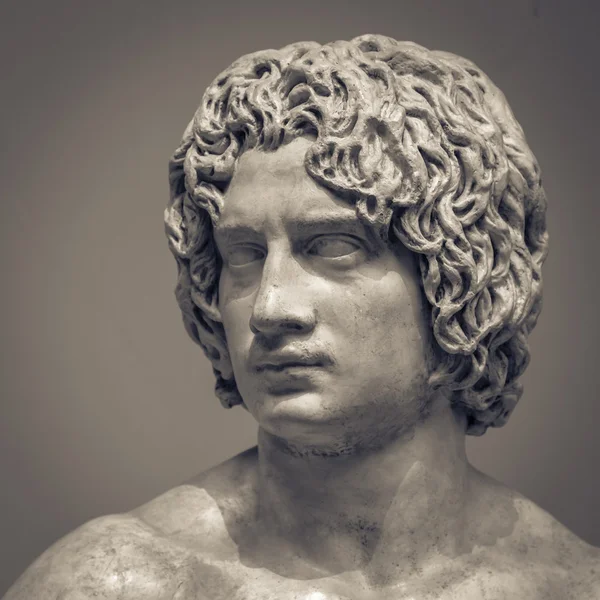 L'antico busto ritratto in marmo — Foto Stock