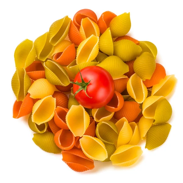 Pasta konsistens bakgrund med tomat — Stockfoto