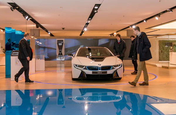 Munique, Alemanha - 10 de março de 2016: sede da BMW em Munique — Fotografia de Stock