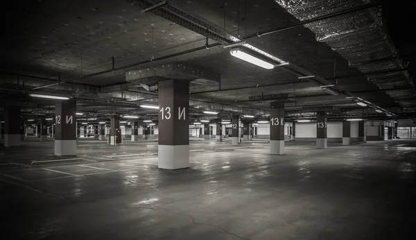 Lege parkeerplaats muur. Stedelijke industriële achtergrond — Stockfoto